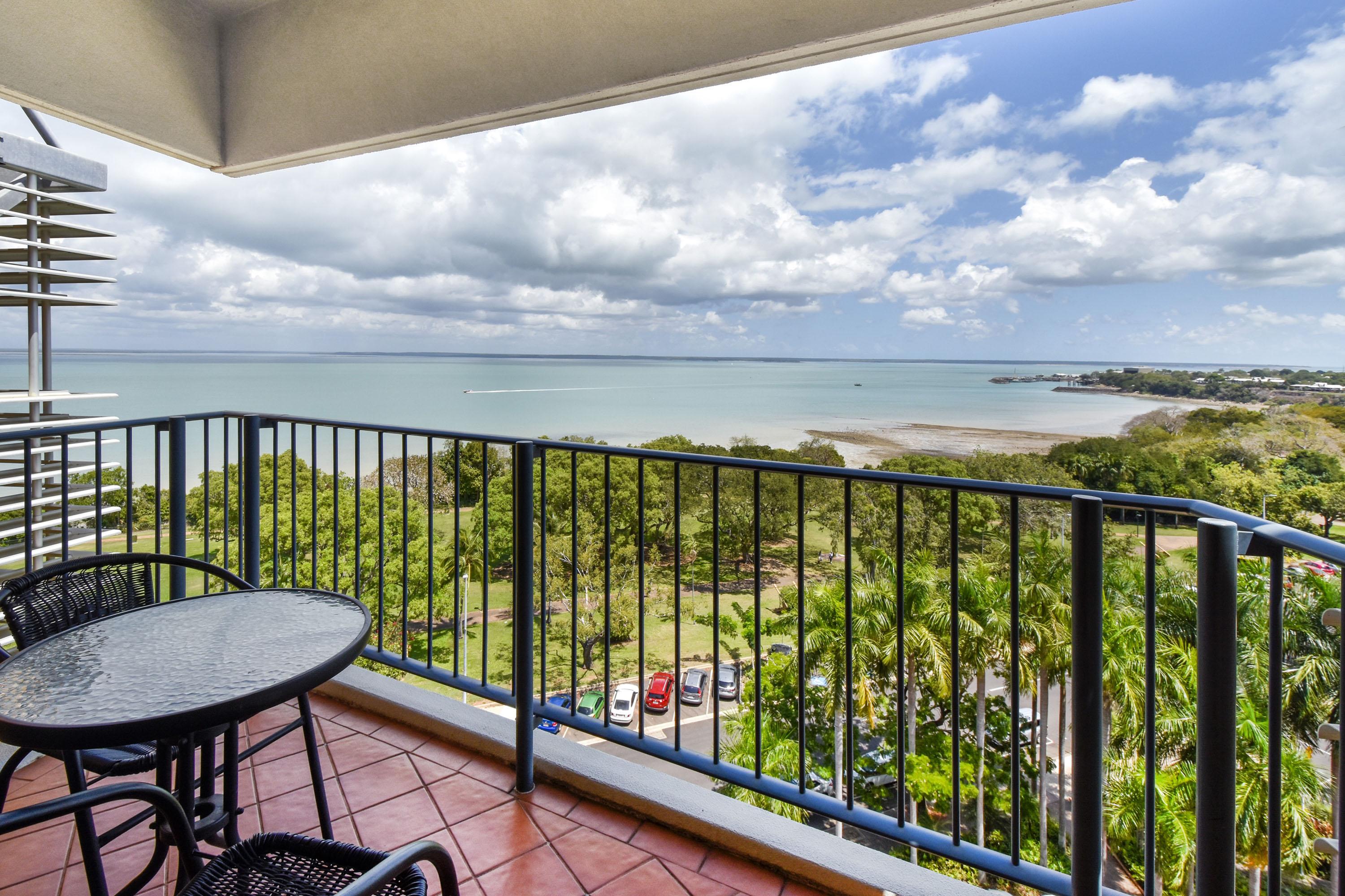 Mantra On The Esplanade Aparthotel Darwin Exterior foto