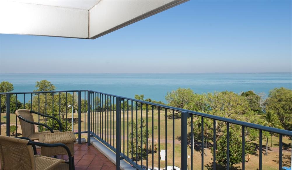 Mantra On The Esplanade Aparthotel Darwin Exterior foto