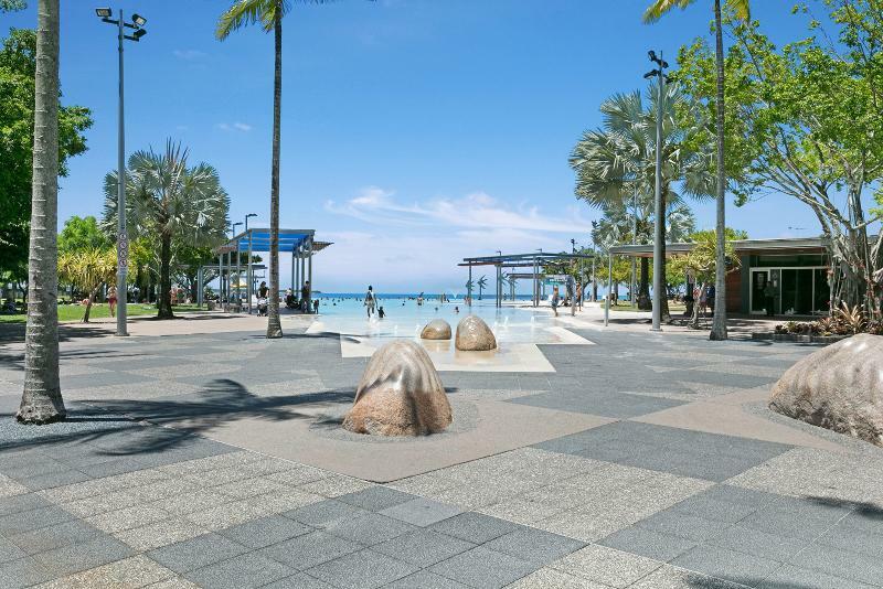Mantra On The Esplanade Aparthotel Darwin Exterior foto
